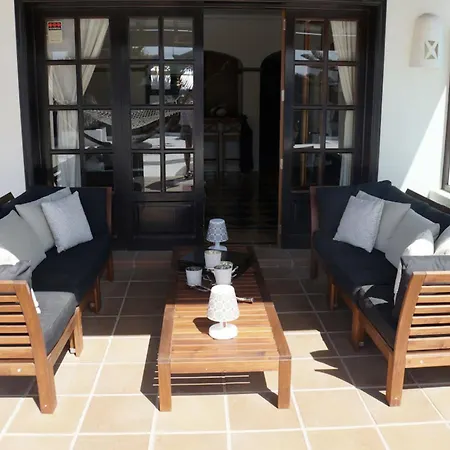 Traumvilla Mit Pool & Meerblick 빌라