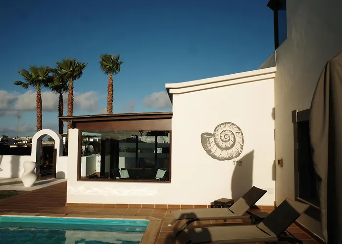 Traumvilla Mit Pool & Meerblick וילה *